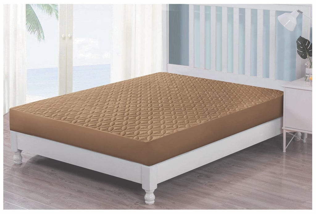 Quilted ultrasonic waterproof mattress protector