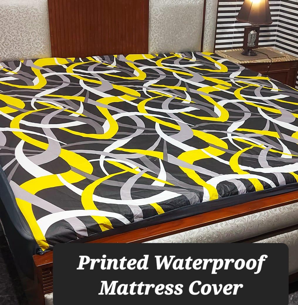 Fitted printed waterproof mattress protector